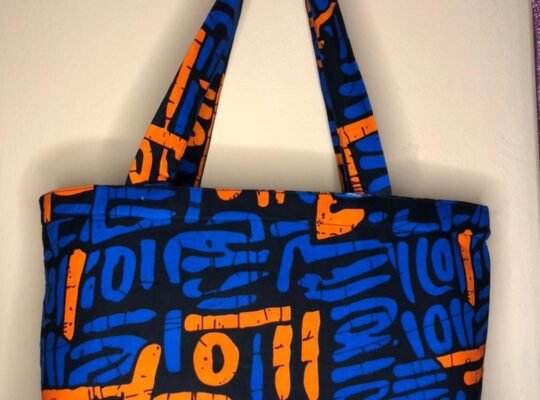 Tote bag