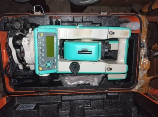 NIKON TOTAL STATION INSTRUMENT